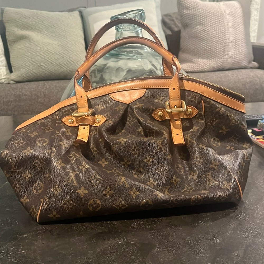 Louis Vuitton Tivoli Monogram